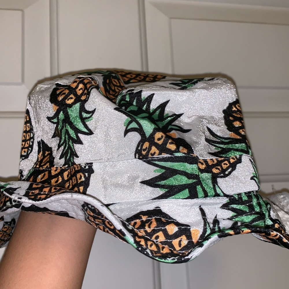 Pineapple bucket hat